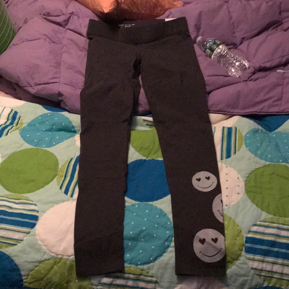 Grey smilie face leggings by Aerie nwt